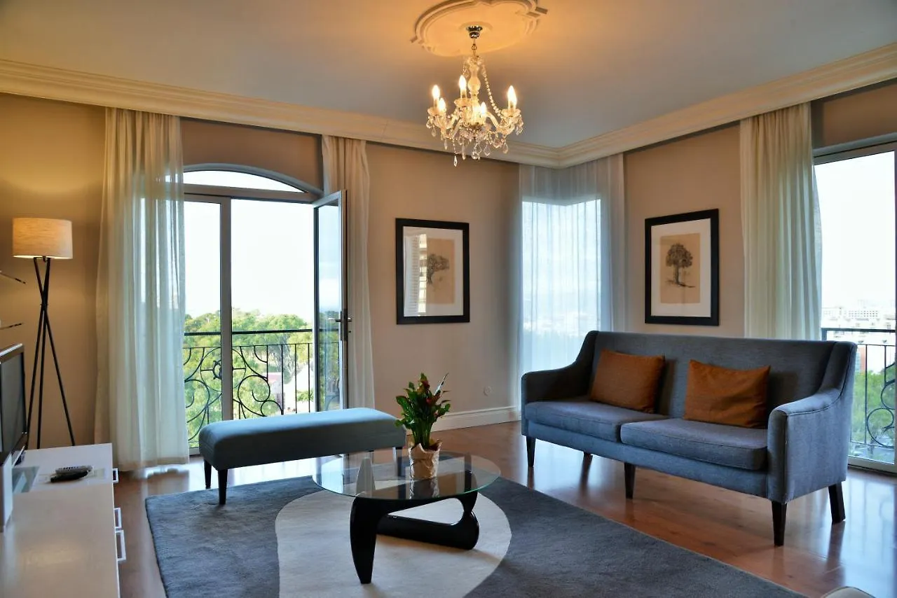 Cape Royale Luxury Suites Cape Town Hotel