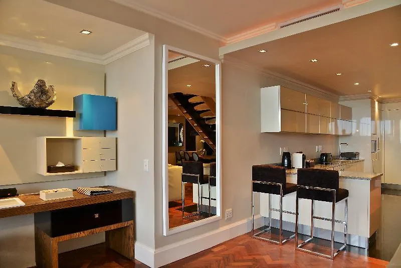 Cape Royale Luxury Suites Cape Town
