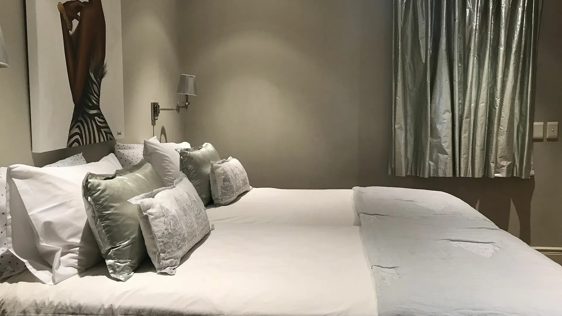 ***** Hotel Cape Royale Luxury Suites Cape Town South Africa
