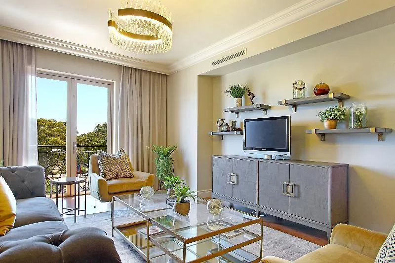 Cape Royale Luxury Suites Cape Town Hotel